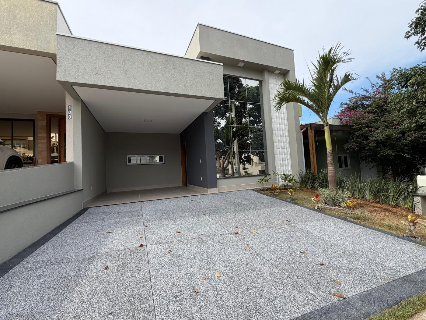 Casa em Condom�nio